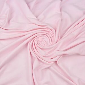 Klasyczna delikatność paznokci: odkryj ponadczasową elegancję pudrowego różu na dłoniach