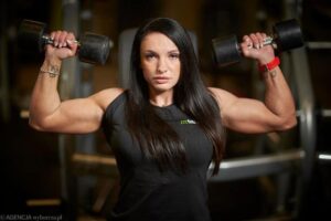 Silne postacie kobiece: 15 filmów i seriali, które musisz zobaczyć