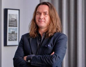 Tomasz Ossoliński: Poznaj życie prywatne znanego projektanta mody, jego żonę i rodzinę