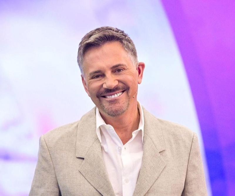 Kim jest Krzysztof Ibisz? Wiek, kariera i fascynujący życiorys znanego prezentera