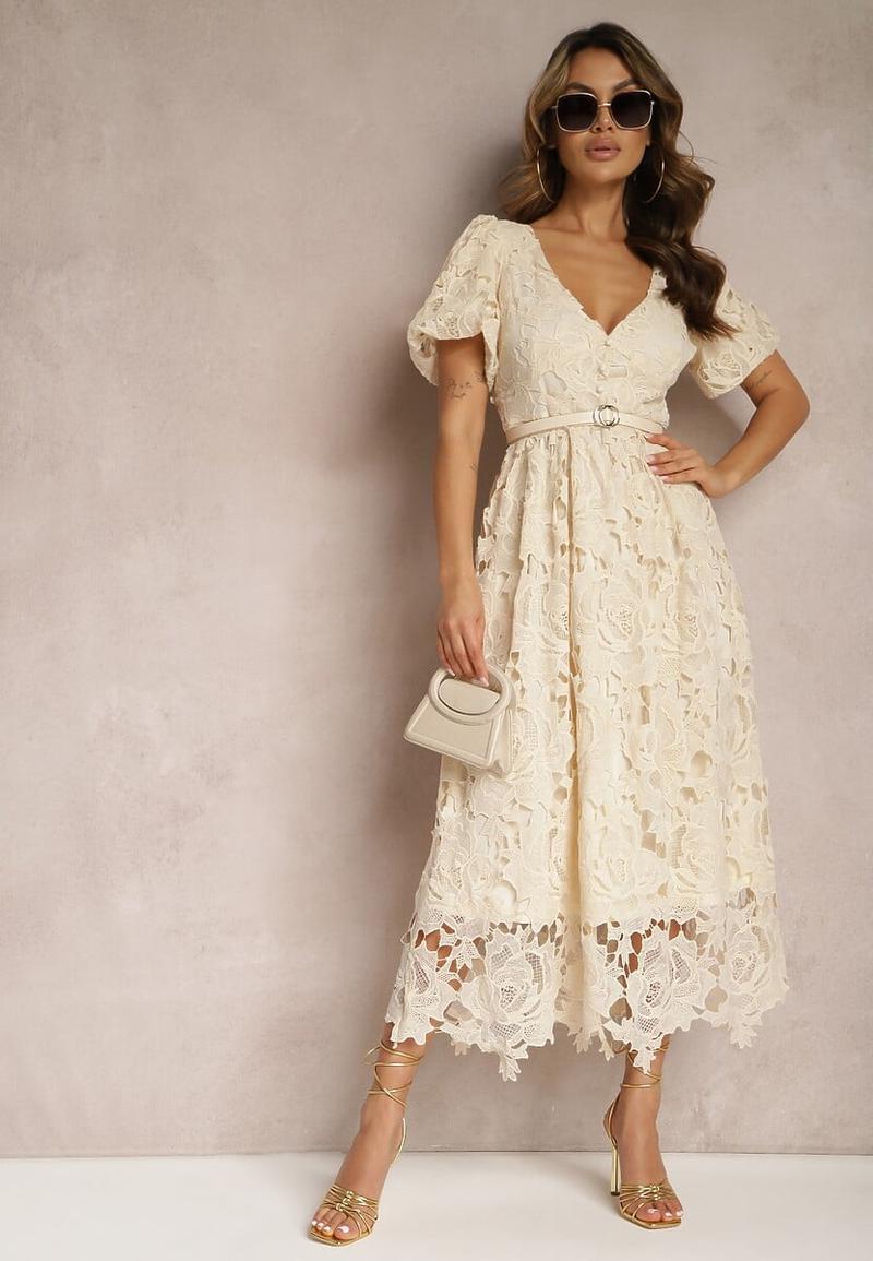 Ściegi do przyszywania koronki