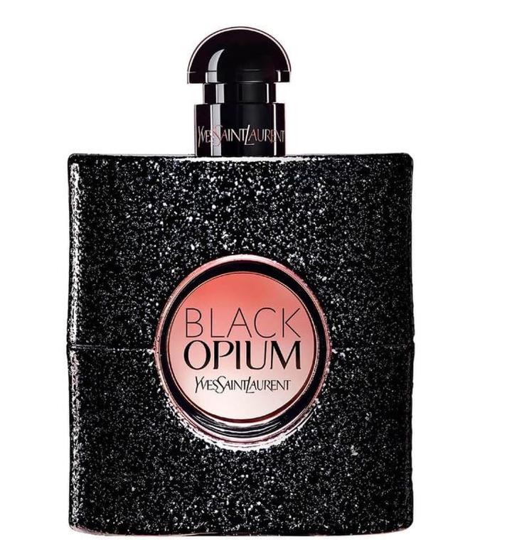 Woda toaletowa kontra perfumy