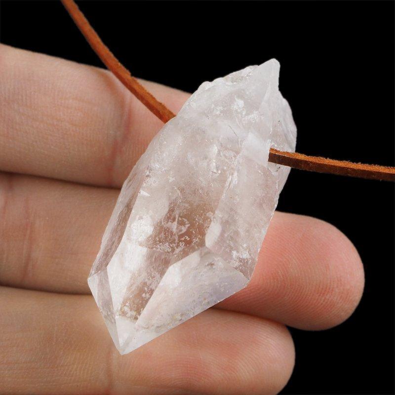 Kryształ górski – naturalny wzmacniacz energii, który przynosi niespodziewane korzyści