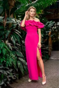 Jakie Kolory Paznokci Wybrać do Fuksjowej Sukienki? Idealne Stylizacje i Połączenia!