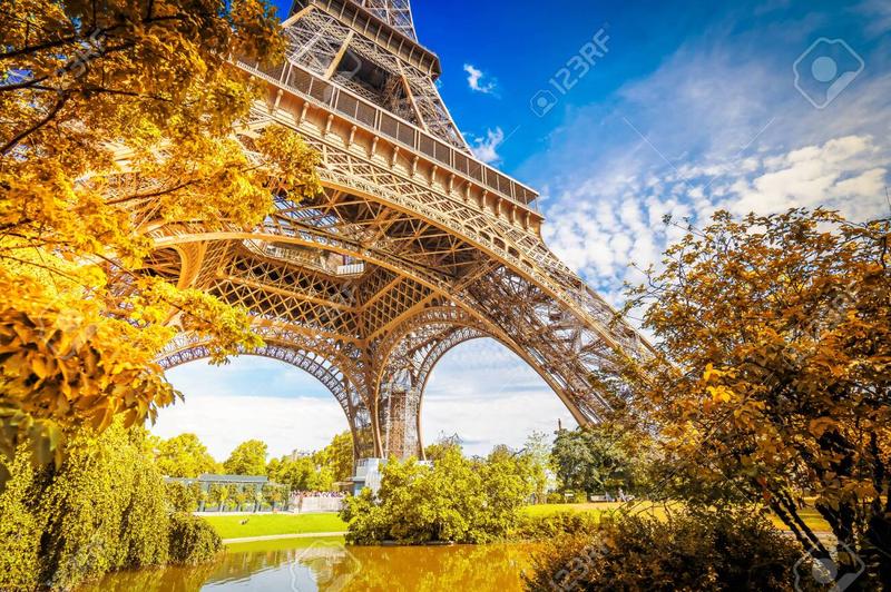 Jesień we Francji: Odkryj klasyczną elegancję na swoich paznokciach w nowym świetle